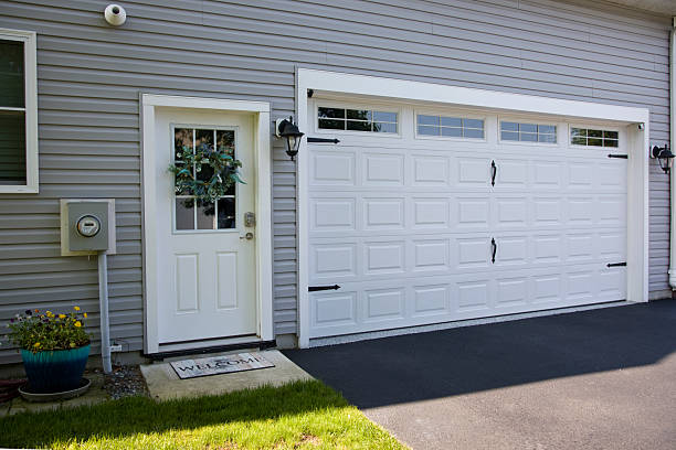 24/7 Emergency Garage Door Panel Replacement experts in Lynden, WA